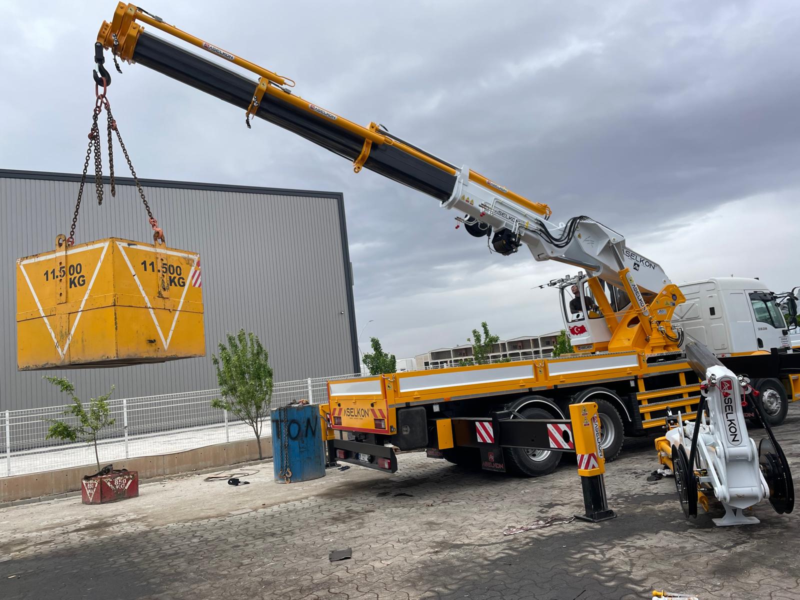 Yak Vinç saha görüntüsü